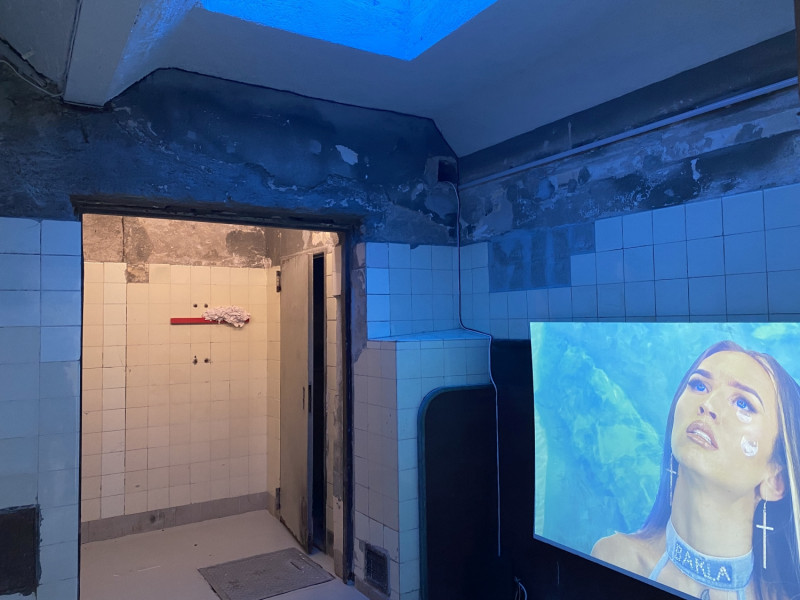 Blick durch die Räumlichkeiten.