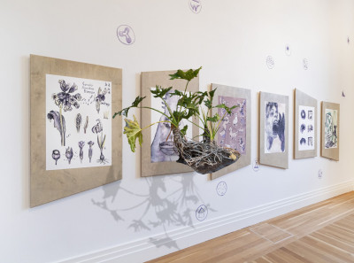 Watercolor painting on wood with augmented reality