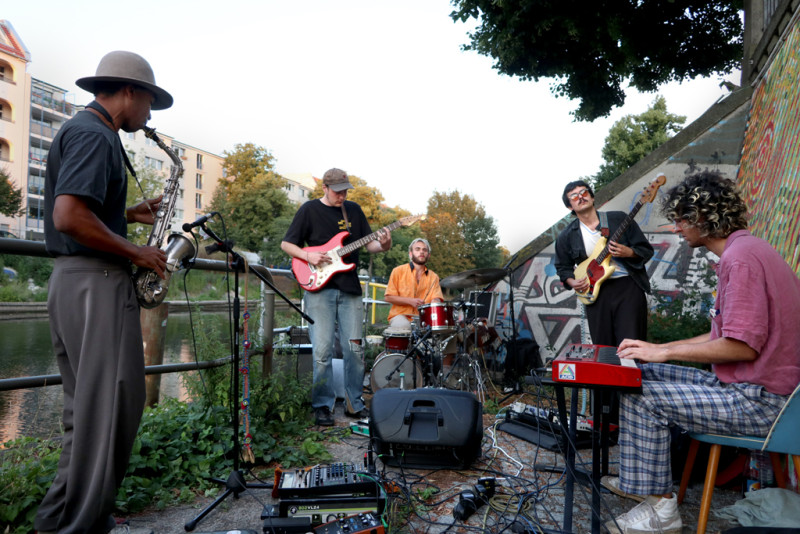 Concert by Liquid Brain Orchestra, at the Exhibition opening.