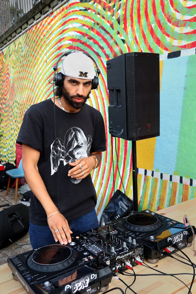 DJ Set by A.tari at the exhibition opening.