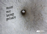 Pressebild: meet me being private, 2024