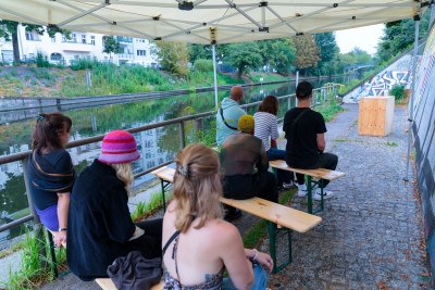 The Visitors watch the performance. Viviana Medina: Three Days and Three Nights, 2022